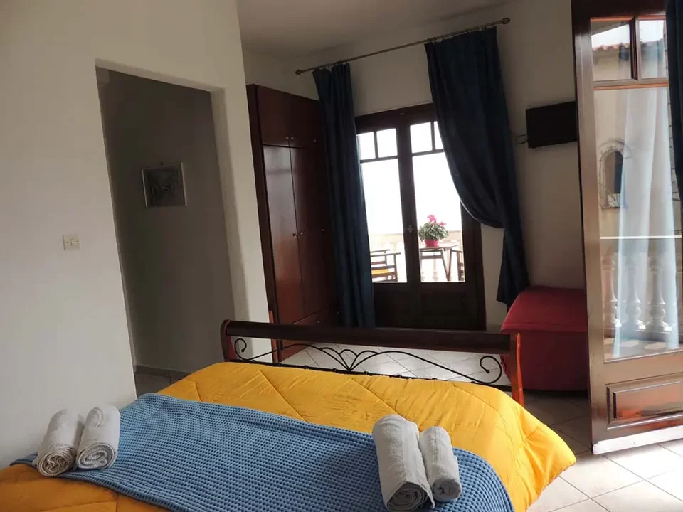 ΚΡΕΒΑΤΙ ΔΙΑΜΕΡΙΣΜΑ Ν(3) ΑΙΟΛΟΣ ΑΜΜΟΥΛΙΑΝΗ